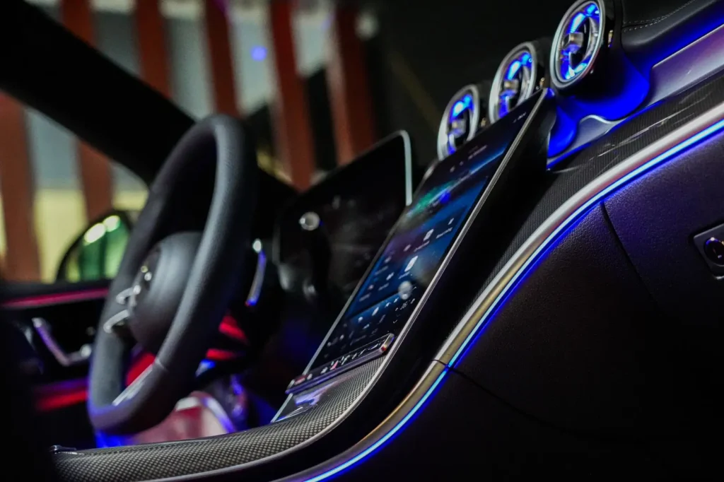 2024 Mercedes Benz C 200 Premium +