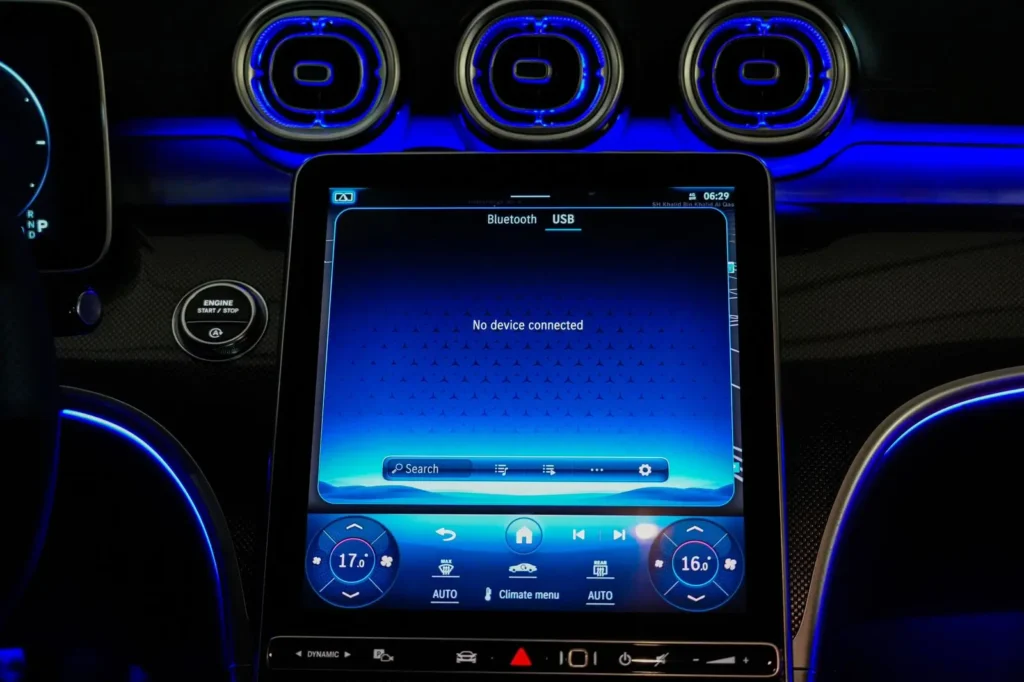 2024 Mercedes Benz C 200 Premium +
