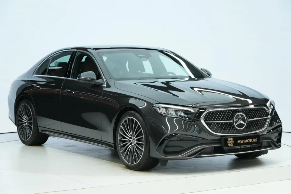 2026 Mercedes Benz E 200 Side View Right