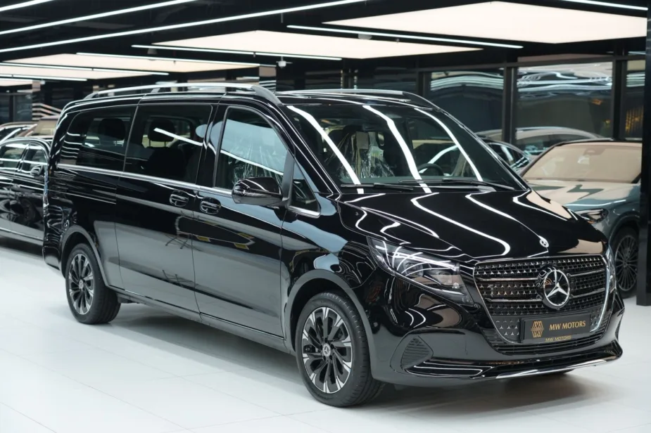New 2026 Mercedes Benz V 300 Avantgarde Black Black