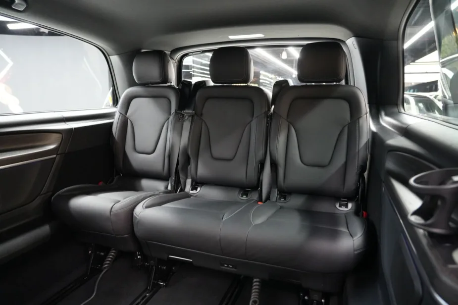 New 2026 Mercedes Benz V 300 Avantgarde Black Black