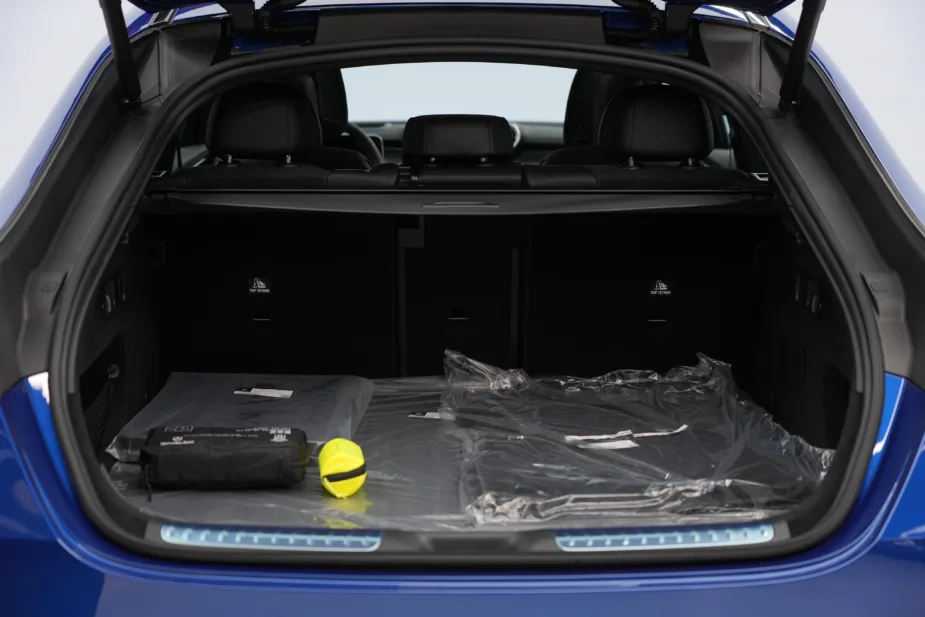 New 2026 Mercedes-Benz GLC 200 Coupe Blue Black