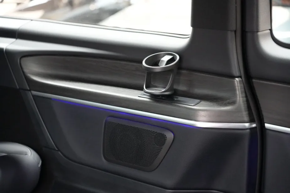 New 2026 Mercedes Benz V 300 Avantgarde Black Black