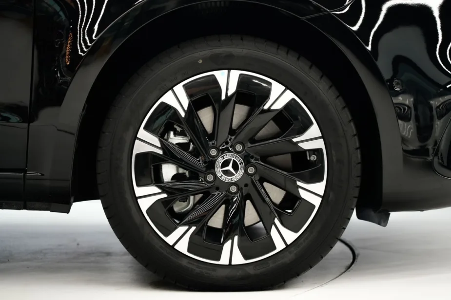 New 2026 Mercedes Benz V 300 Avantgarde Black Black