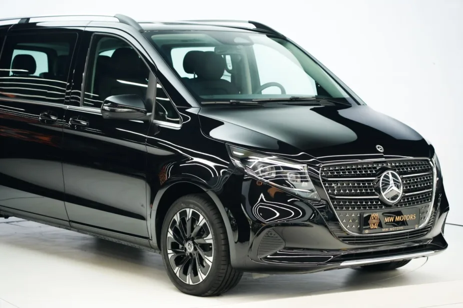New 2026 Mercedes Benz V 300 Avantgarde Black Black