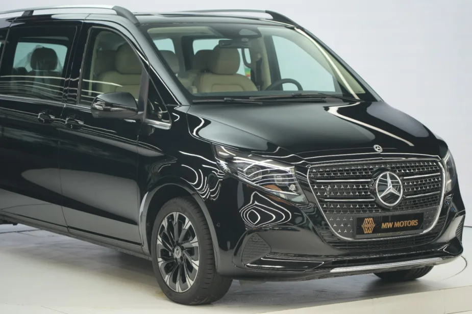 2026 Mercedes Benz V 300 Avantgarde