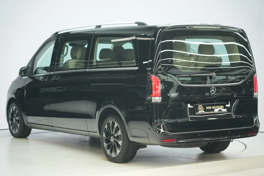 2026 Mercedes Benz V 300 Avantgarde