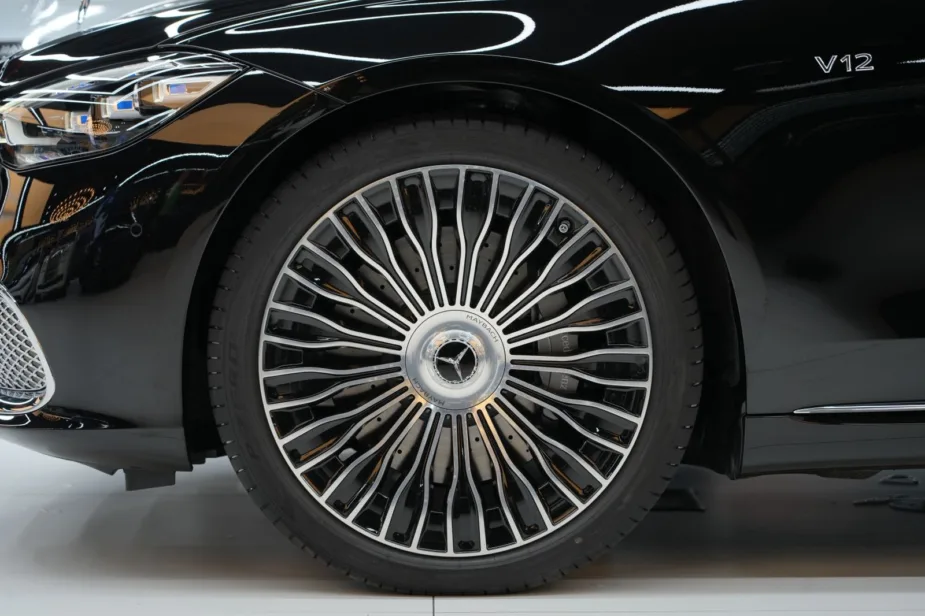 Mercedes Maybach S 680 2026 – Luxury, Innovation & Power | Brand New Maybach