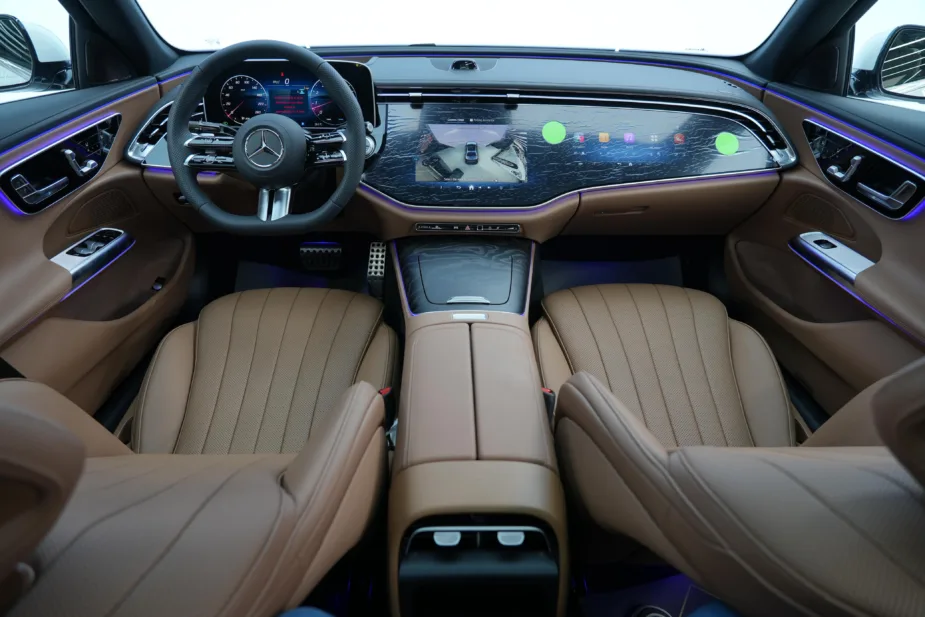 2026 Mercedes-Benz E 200 White Tan