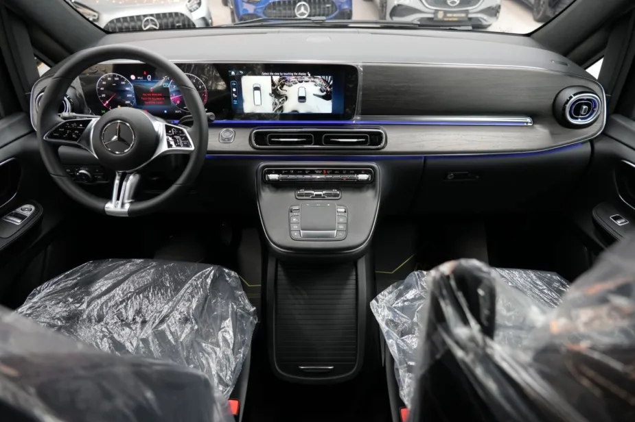 New 2026 Mercedes Benz V 300 Avantgarde Black Black