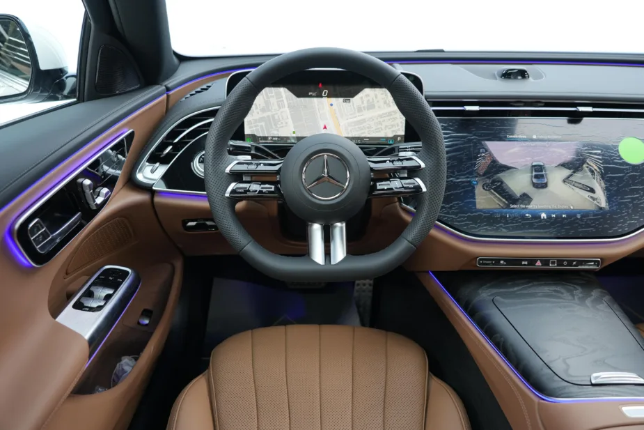 2026 Mercedes-Benz E 200 White Tan