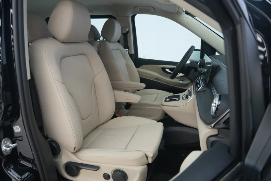 2026 Mercedes Benz V 300 Avantgarde