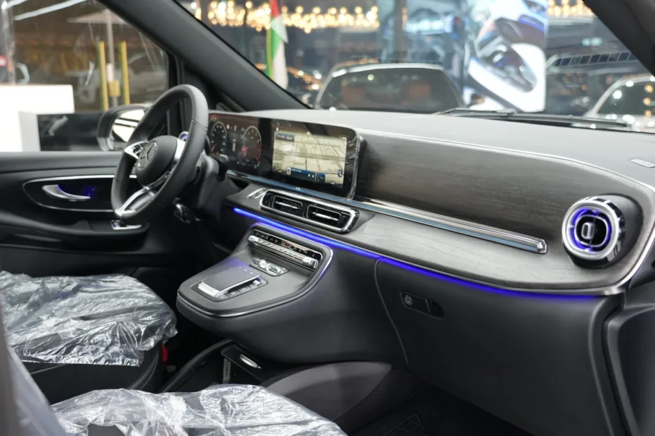 New 2026 Mercedes Benz V 300 Avantgarde Black Black