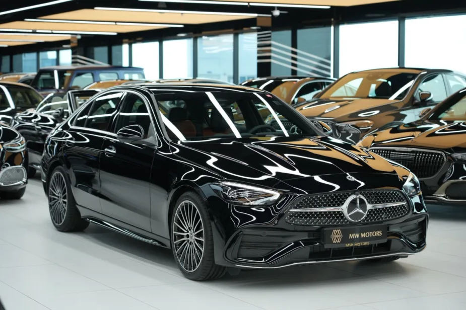 2026 Mercedes C 200 Black Tan