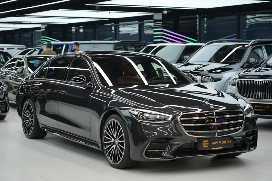 2026 Mercedes-Benz S 500 Dark Series