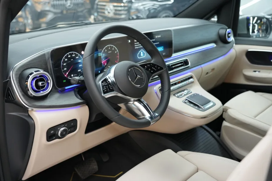 2026 Mercedes-Benz V 300 Avantgarde