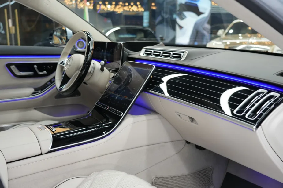 2026 Mercedes Maybach S 680 – Nautic Blue
