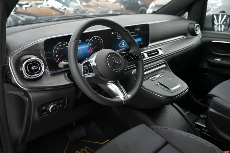 New 2026 Mercedes-Benz V300 Avantgarde Apline Grey