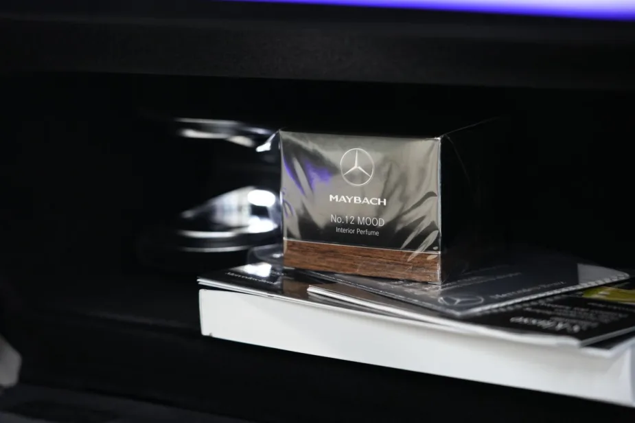 2026 Mercedes Maybach S 680 – Nautic Blue