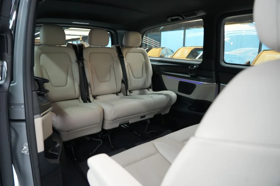 2026 Mercedes-Benz V 300 Avantgarde