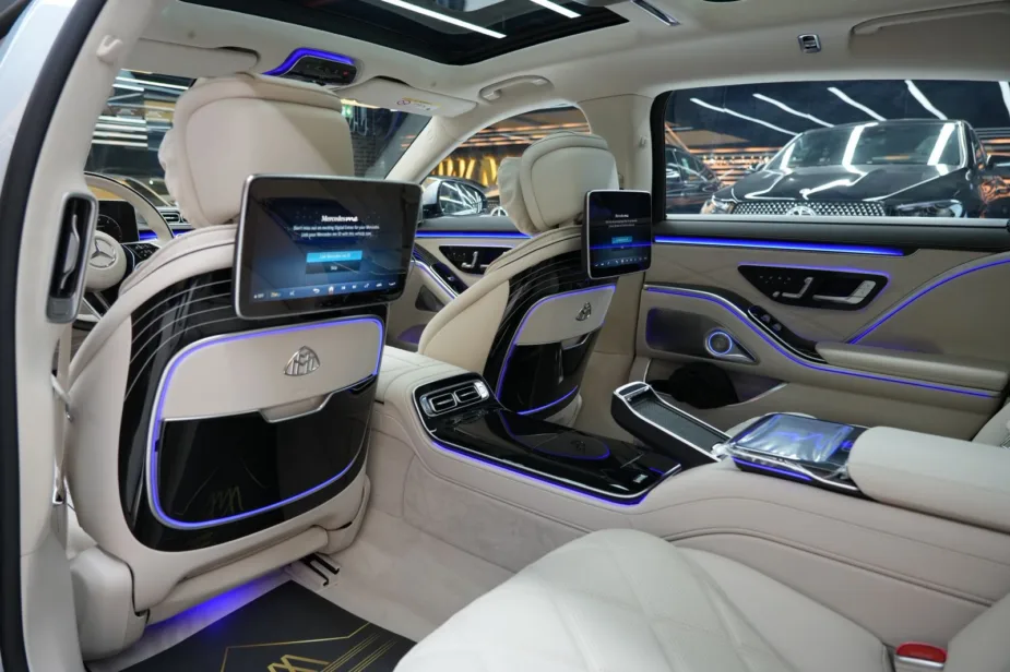 2026 Mercedes Maybach S 680 – Nautic Blue