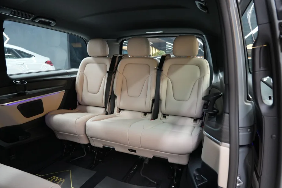 2026 Mercedes-Benz V 300 Avantgarde