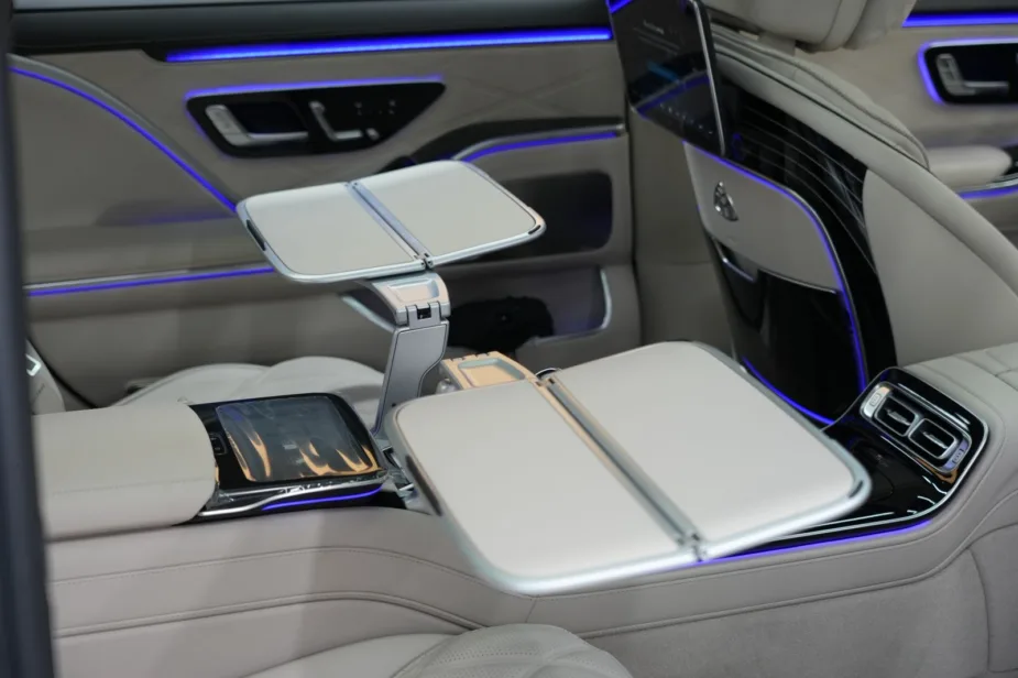 2026 Mercedes Maybach S 680 – Nautic Blue