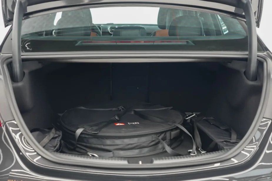 2026 Mercedes-Benz C 200 Graphite Grey Tan