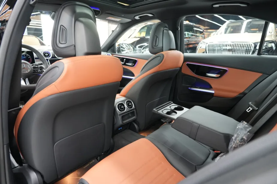 2026 Mercedes C 200 Black Tan