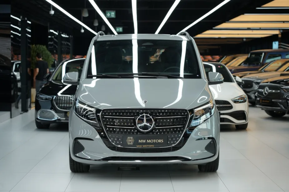 New 2026 Mercedes-Benz V300 Avantgarde Apline Grey