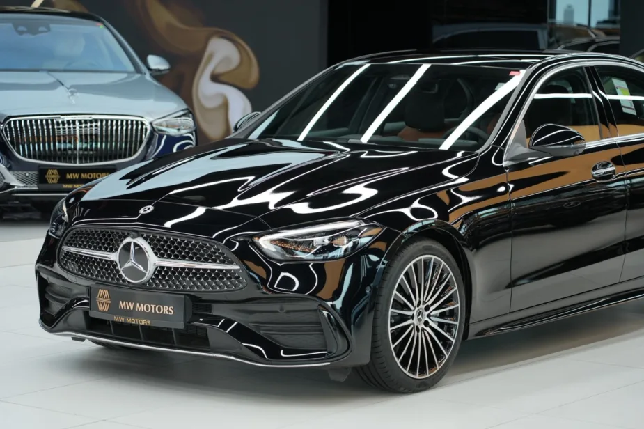 2026 Mercedes C 200 Black Tan