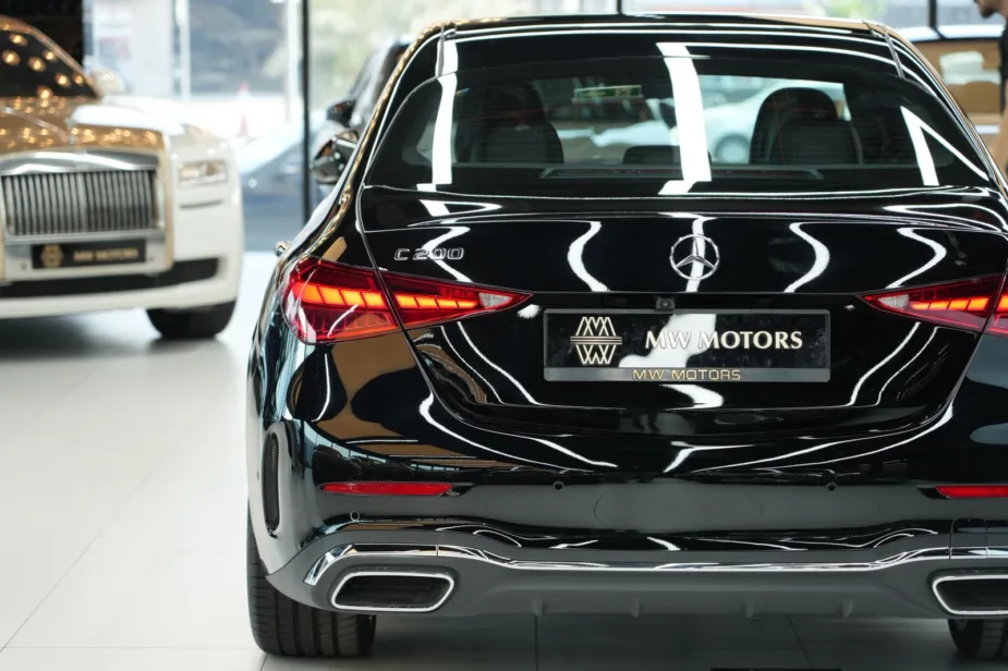 2026 Mercedes C 200 Black Tan