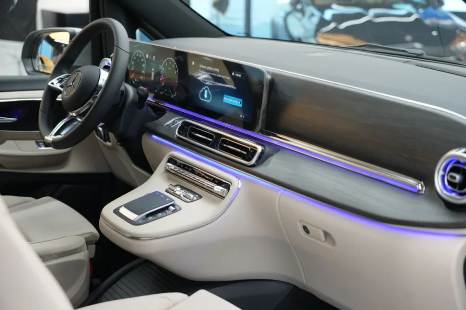 2026 Mercedes-Benz V 300 Avantgarde