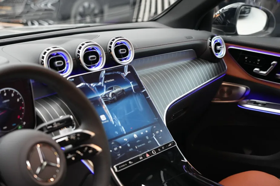 glc 200 coupe 2026 interior