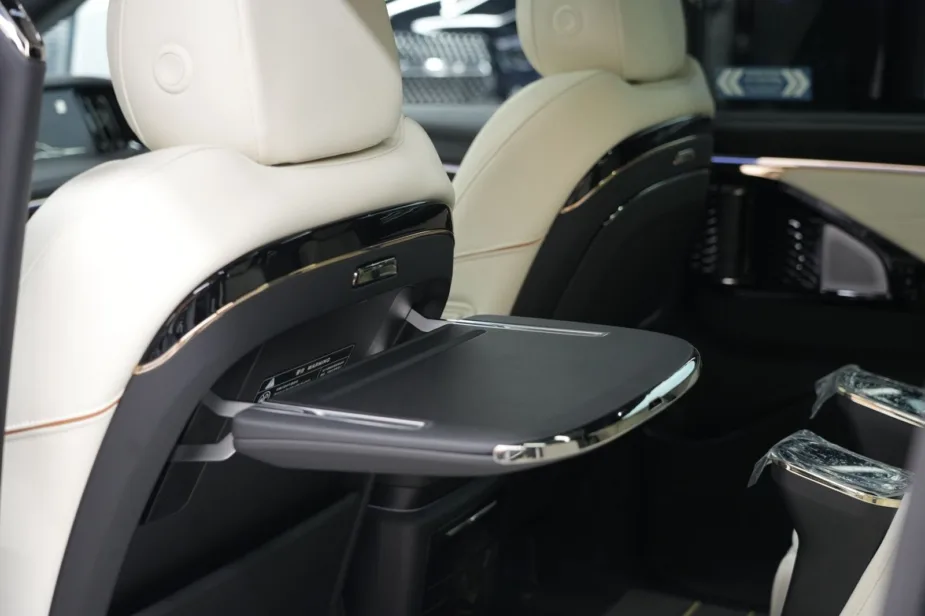 2026 GAC M8 GX Master Rear Tables