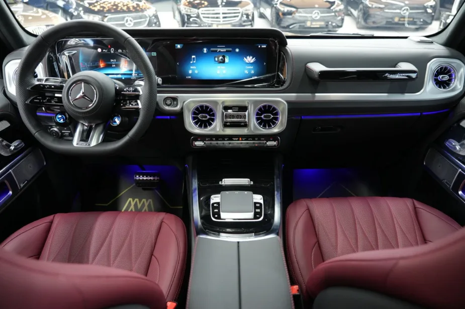 2026 AMG G 63 SUV - Front Interior