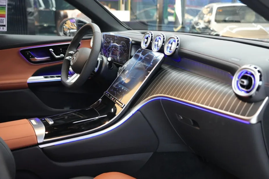 glc 200 coupe 2026 interior