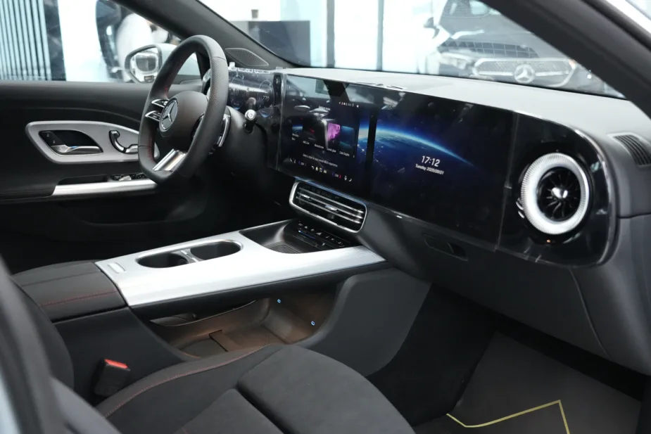 2027 Mercedes-Benz CLA 200