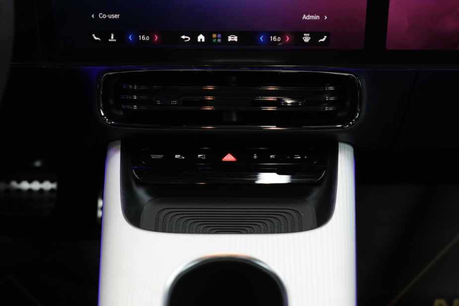 2027 Mercedes Benz CLA 200 Coupe Interior